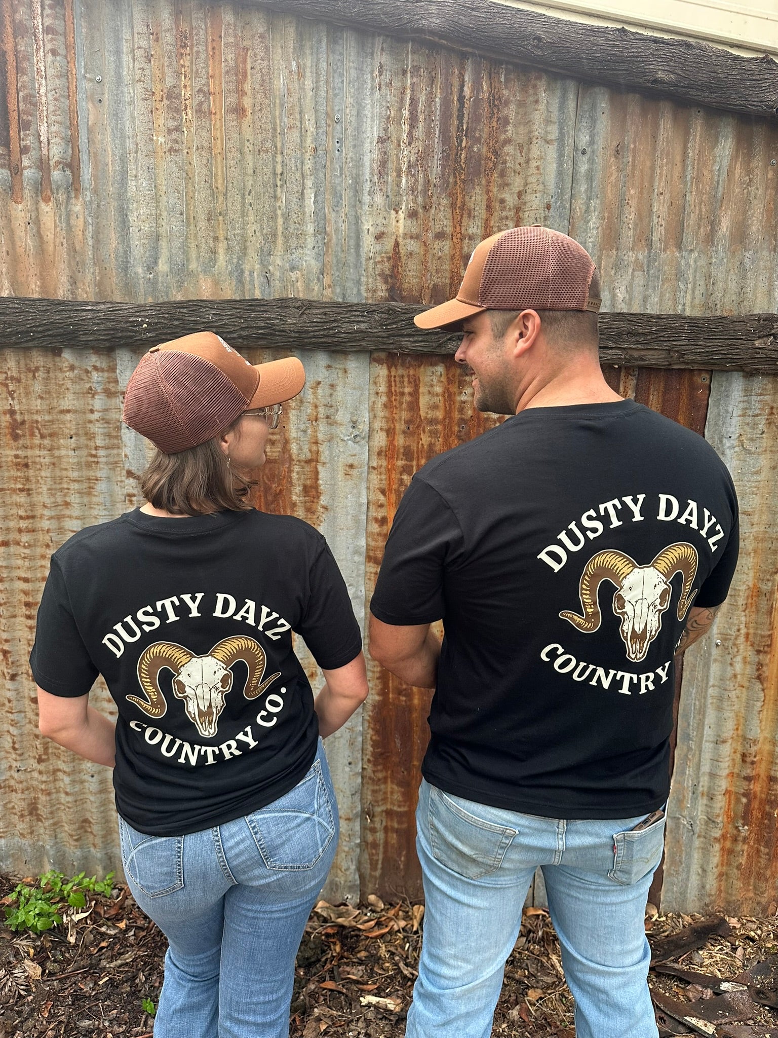 Signature Country Tee – Black