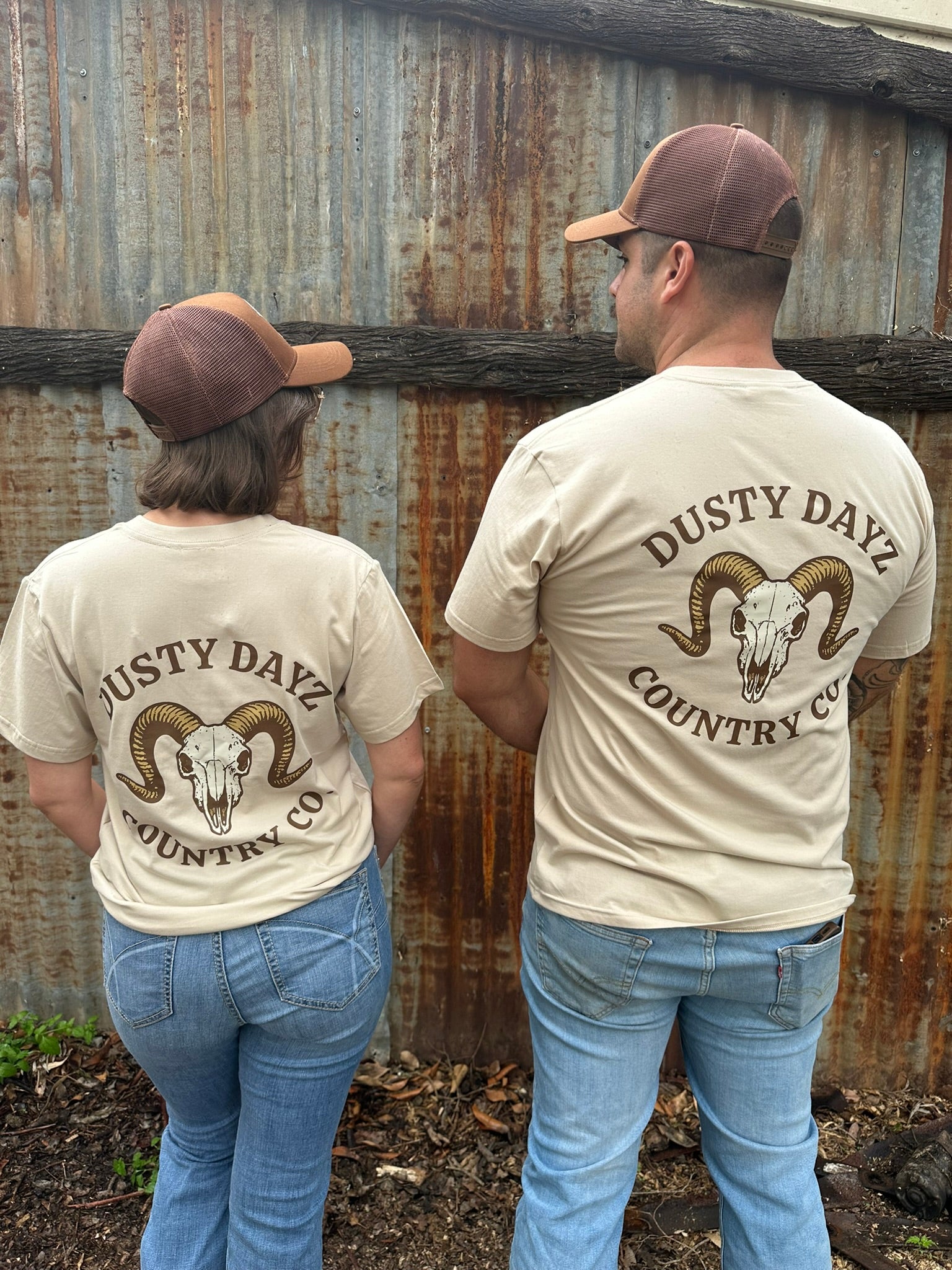 Signature Country Tee – Tan