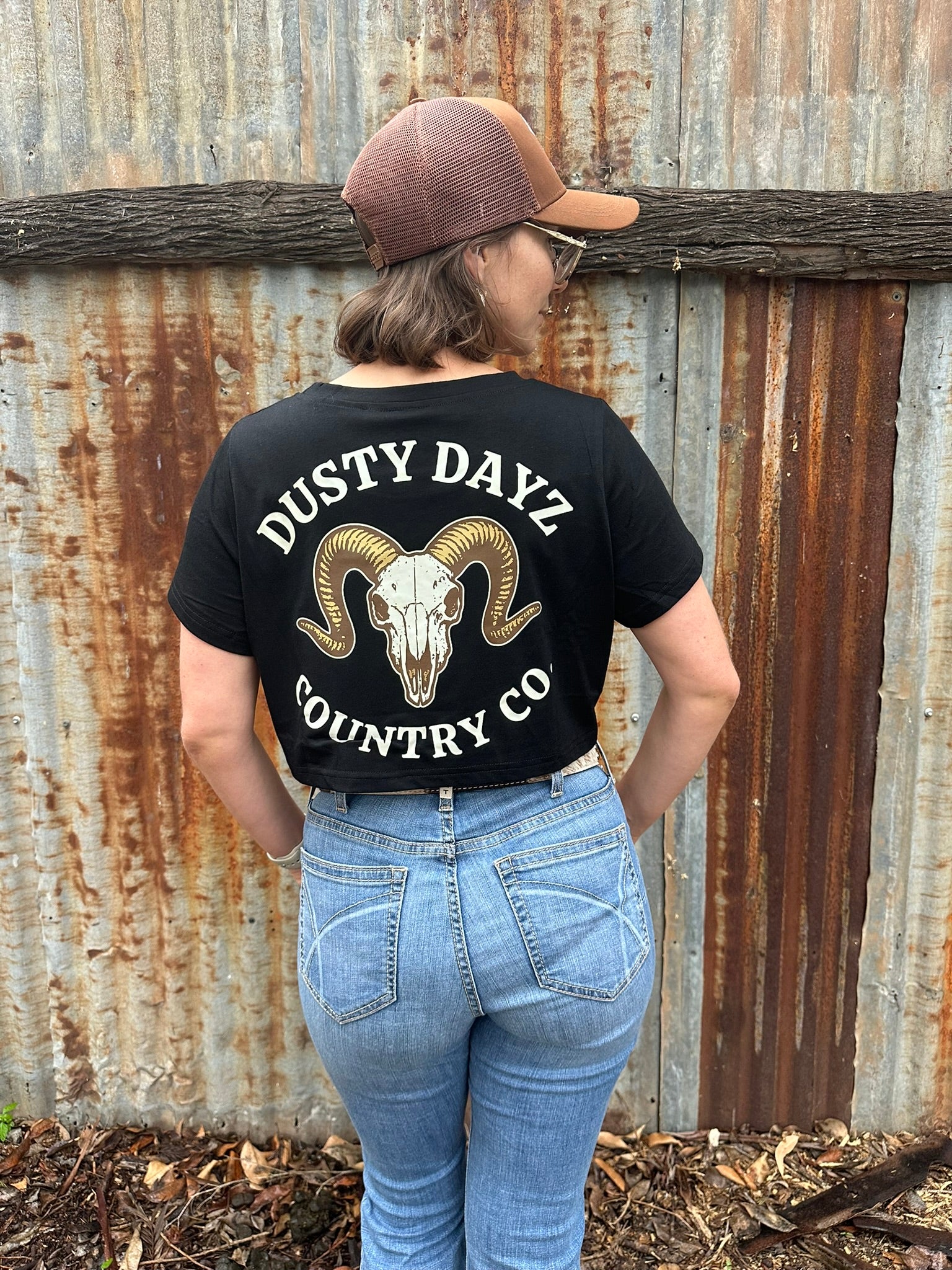 Country Crop Tee - Black